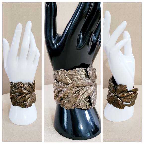 Metal Cuff - Picture 2 of 9